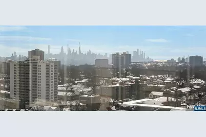 2000 Linwood Avenue 18X #18X, Fort Lee, NJ 07024 - Photo 9