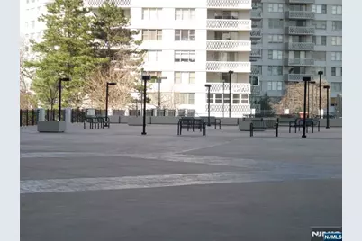 2000 Linwood Avenue 18X #18X, Fort Lee, NJ 07024 - Photo 25