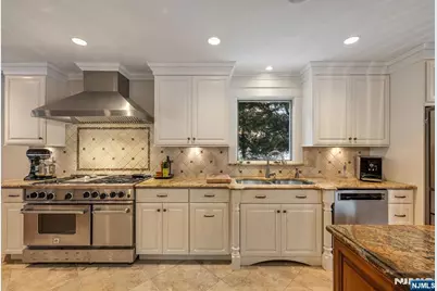 16 Dimas Court, Harrington Park, NJ 07640 - Photo 11