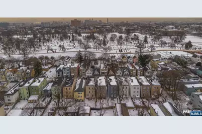 327 19th Street, Newark, NJ 07103 - Photo 29