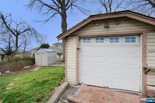 263 Sutton Ave, Hackensack, NJ 07601 - Photo 25