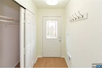 263 Sutton Avenue, Hackensack, NJ 07601 - Photo 3