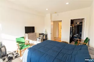 30 Freedomway 406, Jersey City, NJ 07305 - Photo 13