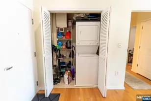 30 Freedomway 406, Jersey City, NJ 07305 - Photo 9