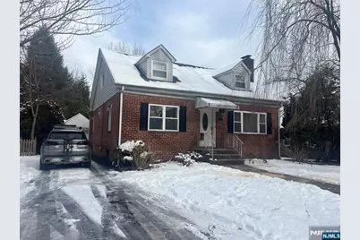 231 Van Orden Avenue, Leonia, NJ 07605 - Photo 1