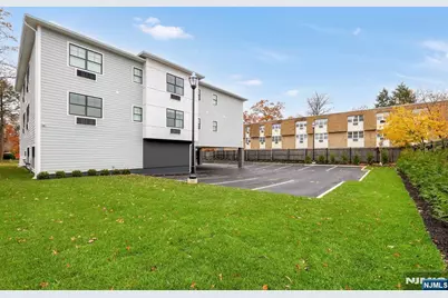 74 Clarendon Place 202 #202, Hackensack, NJ 07601 - Photo 31