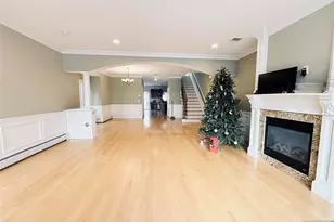 35 W Edsall Ave A, Palisades Park, NJ 07650 - Photo 3