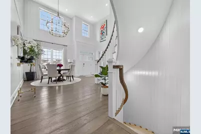 37 Spring Wolf Trail, Franklin Lakes, NJ 07417 - Photo 5