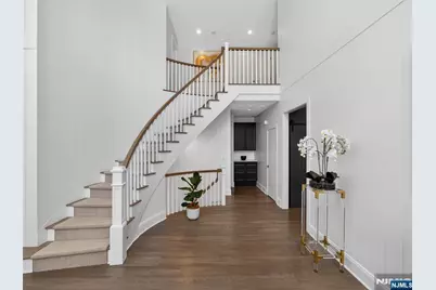 37 Spring Wolf Trail, Franklin Lakes, NJ 07417 - Photo 7