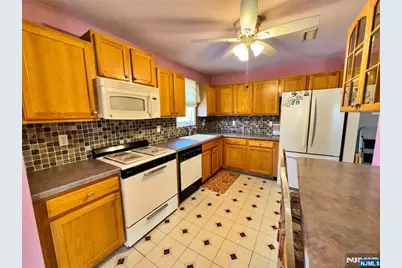 34 Chanda Court D034 #D034, Clifton, NJ 07012 - Photo 9