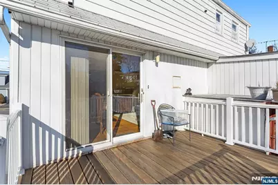340 Kipp Avenue, Elmwood Park, NJ 07407 - Photo 35
