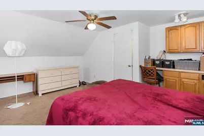 340 Kipp Avenue, Elmwood Park, NJ 07407 - Photo 17