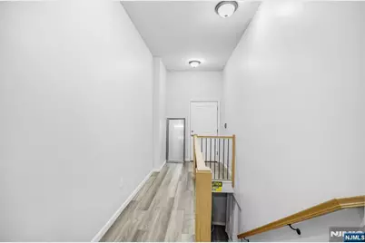 512 Monastery Place 3 #3, Union City, NJ 07087 - Photo 9