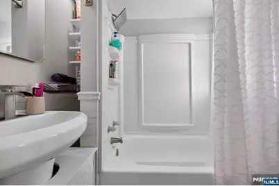 19 Victor Street, Lodi, NJ 07644 - Photo 29