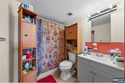 344 Prospect Avenue 2E #2E, Hackensack, NJ 07601 - Photo 17