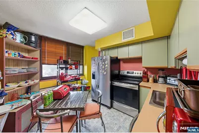 344 Prospect Avenue 2E #2E, Hackensack, NJ 07601 - Photo 13