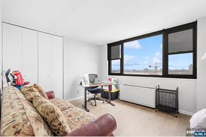 250 Gorge Road 8J #8J, Cliffside Park, NJ 07010 - Photo 21