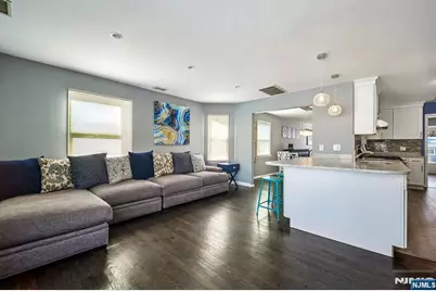 16 Windsor Drive, Park Ridge, NJ 07656 - Photo 5