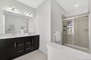 25 Roosevelt Dr, Wood Ridge, NJ 07075 - Photo 9