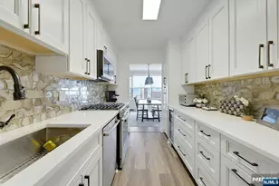 6 Horizon Road 2209, Fort Lee, NJ 07024 - Photo 1