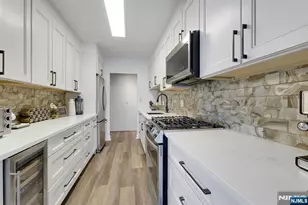 6 Horizon Road 2209, Fort Lee, NJ 07024 - Photo 9