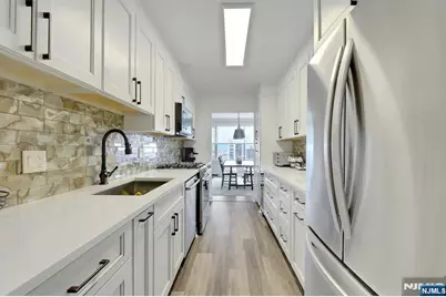 6 Horizon Road 2209 #2209, Fort Lee, NJ 07024 - Photo 3
