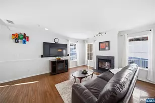 1108 Shadowlawn Dr 701, Green Brook Township, NJ 08812 - Photo 3