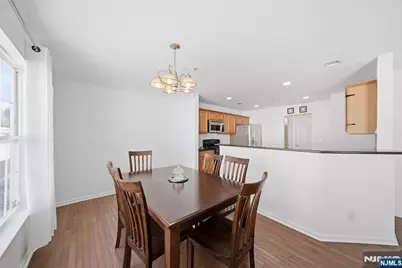 1108 Shadowlawn Drive 701 #701, Green Brook Township, NJ 08812 - Photo 11
