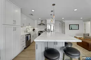 2 Horizon Rd, Fort Lee, NJ 07024 - Photo 11