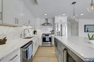 2 Horizon Rd, Fort Lee, NJ 07024 - Photo 1