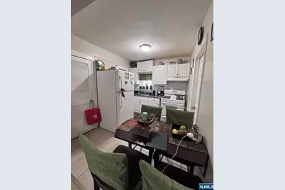 365 10th Avenue, Paterson, NJ 07514 - Photo 25