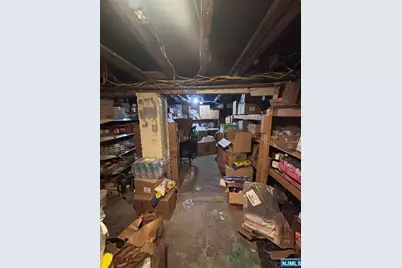 365 10th Avenue, Paterson, NJ 07514 - Photo 15