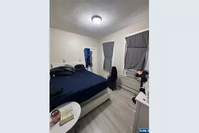 365 10th Avenue, Paterson, NJ 07514 - Photo 35