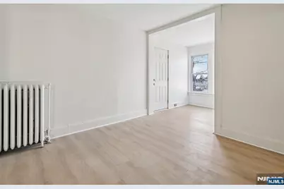66 N Washington Avenue 1 #1, Bergenfield, NJ 07621 - Photo 13