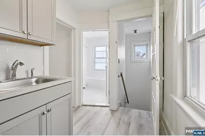 66 N Washington Avenue 1 #1, Bergenfield, NJ 07621 - Photo 9