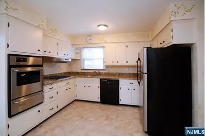 45 Merritt Drive, Oradell, NJ 07649 - Photo 7