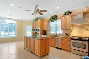 457 Devonshire Dr, Franklin Lakes, NJ 07417 - Photo 31