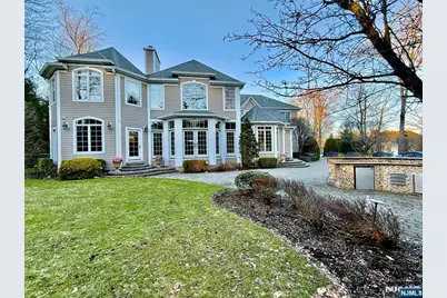 457 Devonshire Drive, Franklin Lakes, NJ 07417 - Photo 3