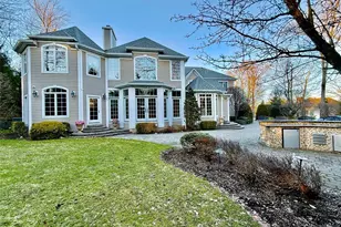 457 Devonshire Dr, Franklin Lakes, NJ 07417 - Photo 3