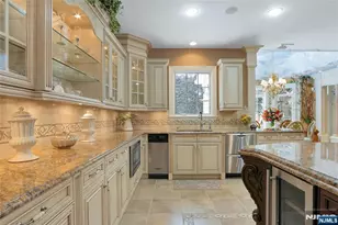 457 Devonshire Dr, Franklin Lakes, NJ 07417 - Photo 23