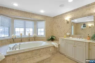 457 Devonshire Dr, Franklin Lakes, NJ 07417 - Photo 37