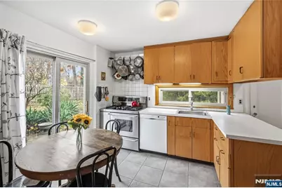 69 Sussex Road, Tenafly, NJ 07670 - Photo 19