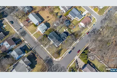 27 Norwood Avenue, Glen Rock, NJ 07452 - Photo 41