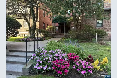 2337 Hudson Terrace B14 #B14, Fort Lee, NJ 07024 - Photo 3