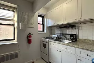 2337 Hudson Terrace B14, Fort Lee, NJ 07024 - Photo 7