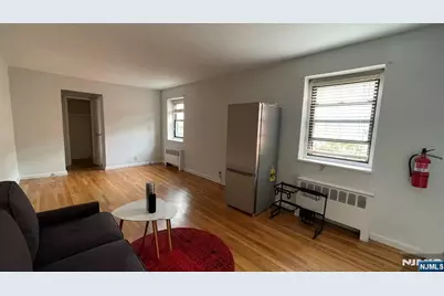 2337 Hudson Terrace B14 #B14, Fort Lee, NJ 07024 - Photo 5