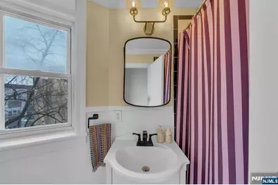 122 Bright Street 4 W #4 W, Jersey City, NJ 07302 - Photo 17