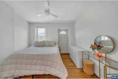 122 Bright Street 4 W #4 W, Jersey City, NJ 07302 - Photo 7