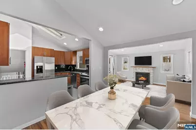 206 Harwood Place, Paramus, NJ 07652 - Photo 11