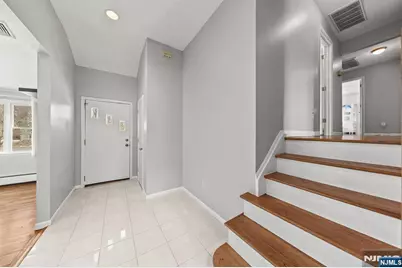 206 Harwood Place, Paramus, NJ 07652 - Photo 21